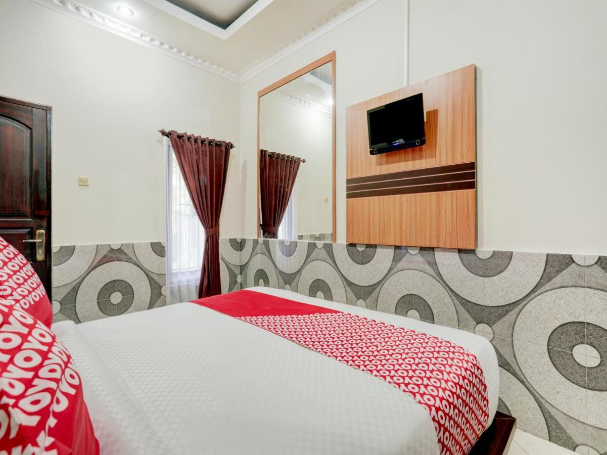 Oyo 90131 Liberty Guest House Sempidi Ngoại thất bức ảnh